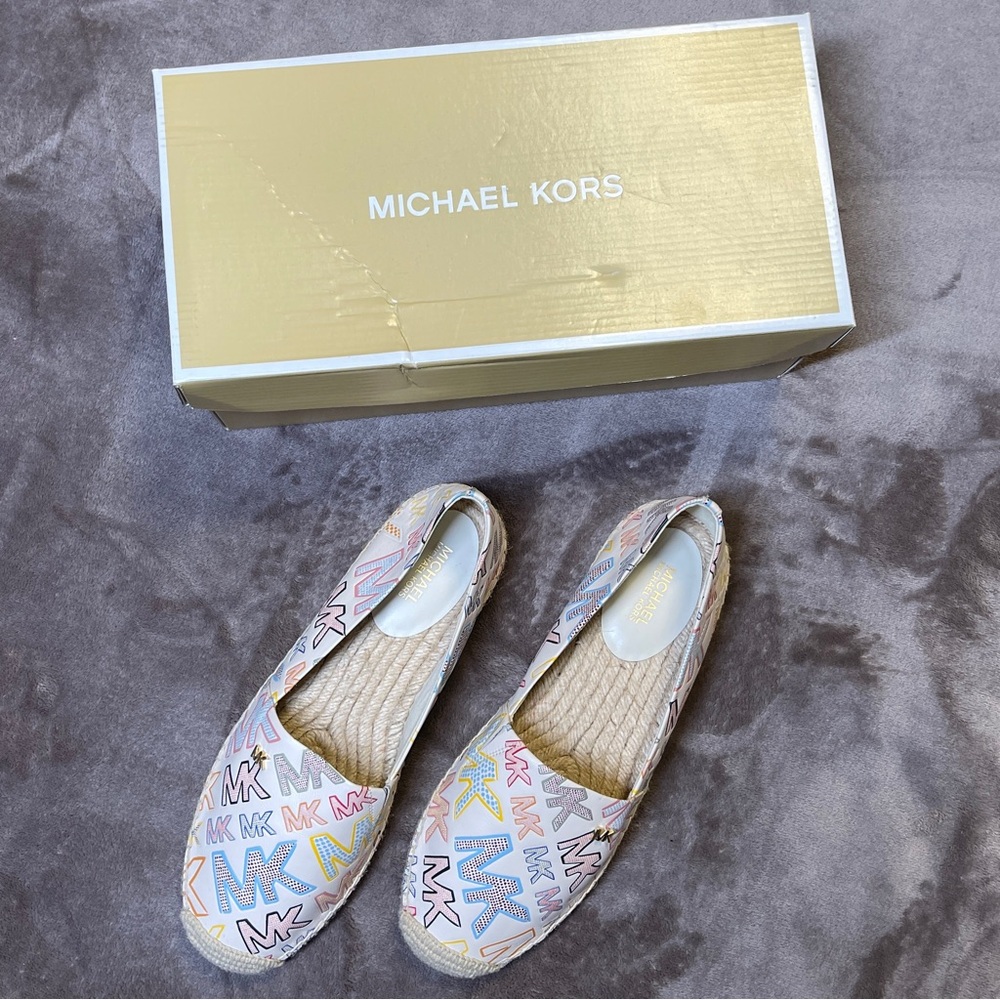 Michael Michael Kors Kendrick Slip On Casual Shoe, Colorful and Beigh Combo - Picture 3 of 9
